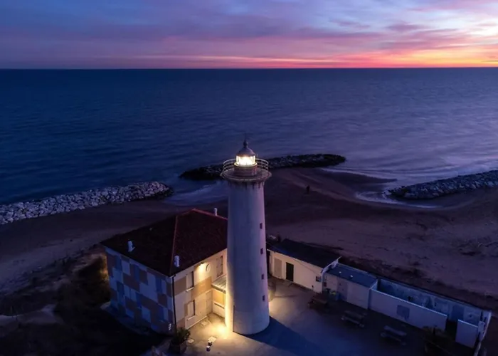 Bright Flat With Pool-beahost Apartment