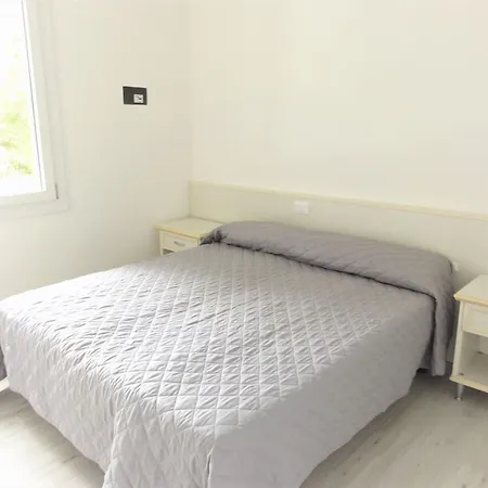 Bright Flat With Pool-beahost *