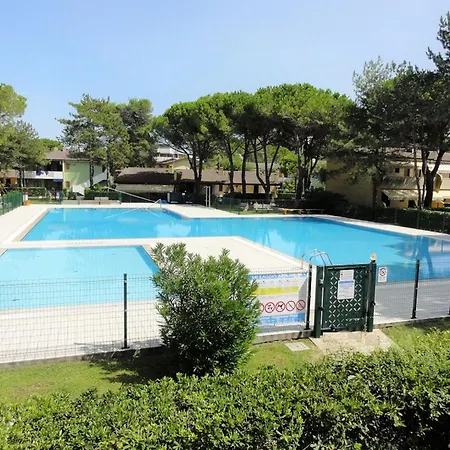 Apartament Bright Flat With Pool-beahost