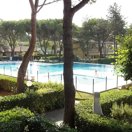 Bright Flat With Pool-beahost Bibione